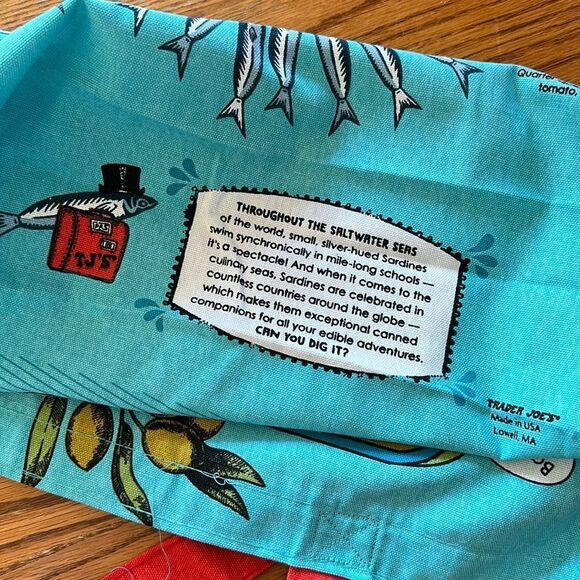 Trader Joe’s Limited Edition Reusable Canvas Bag Turquoise Blue Sardines - Picture 3 of 9